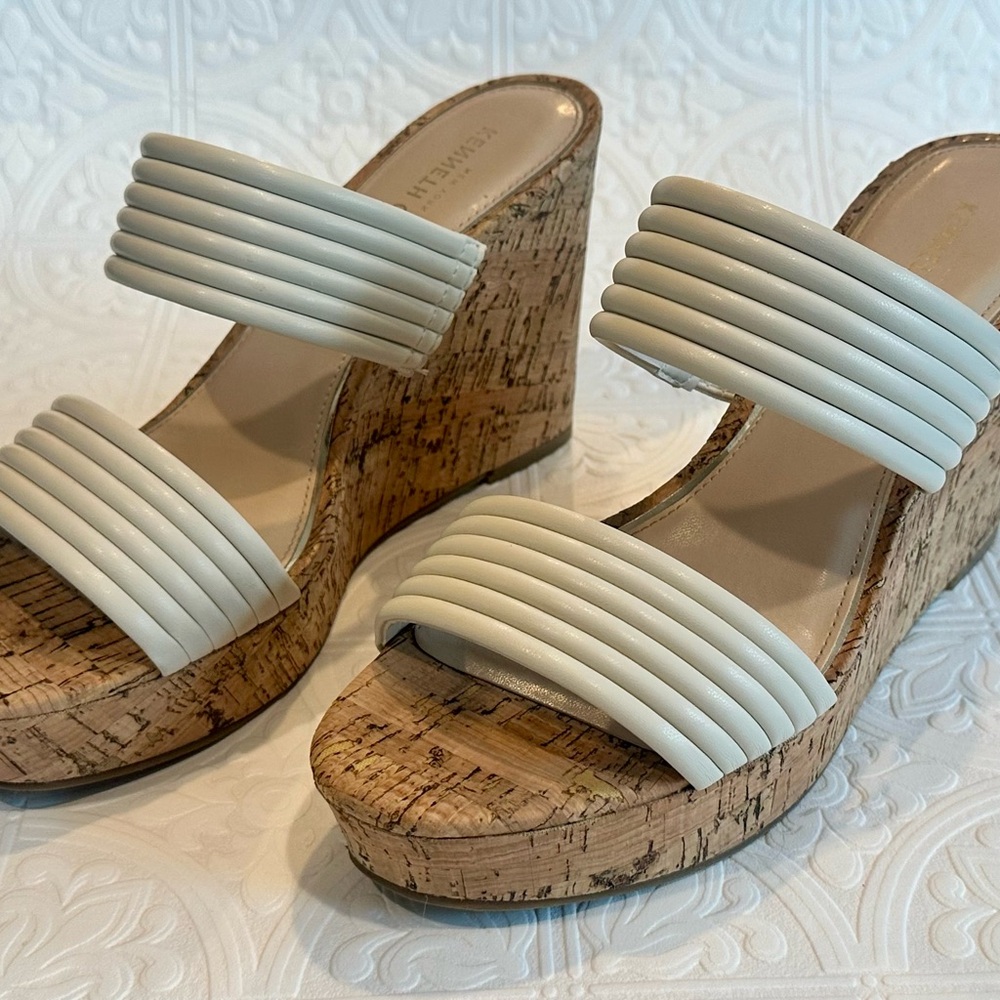 Kenneth Cole Cream Double-Strap Sandals